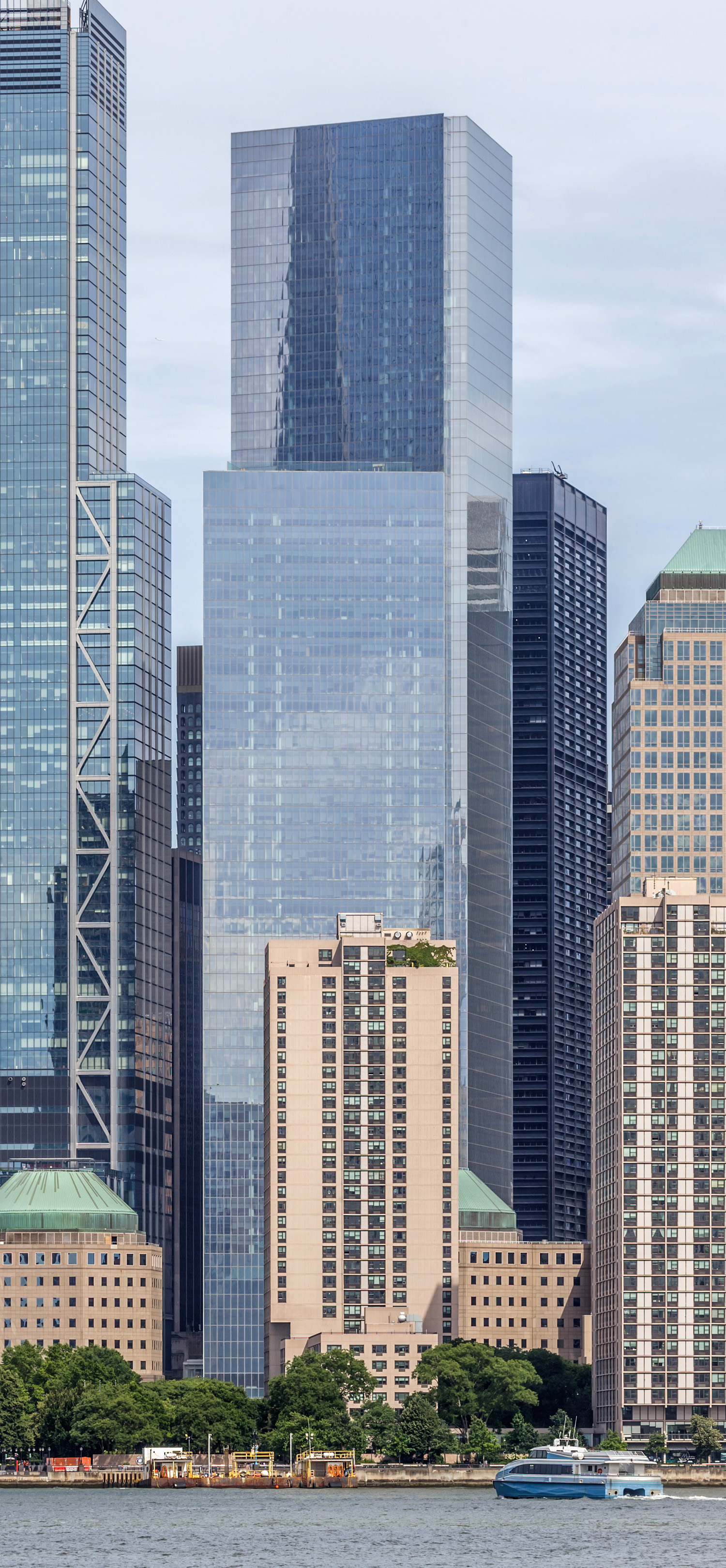 Four World Trade Center, New York City - View from Jersey City. © Mathias Beinling